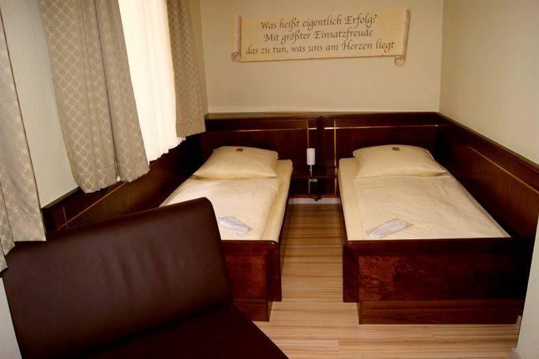Hotel Am Wilhelmsplatz Štutgart Pokoj fotografie